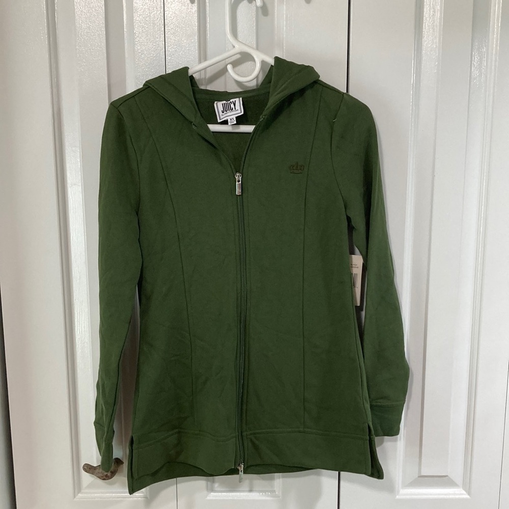NWT Juicy Couture fitted active zip up hoodie. Size XS. Non smoking home.